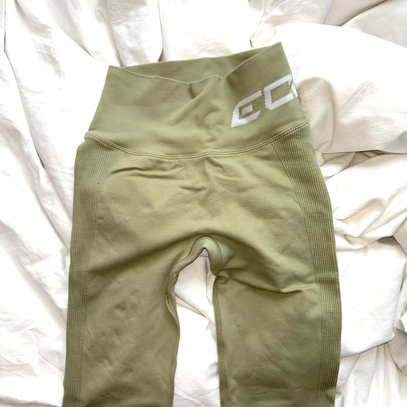 ECHT APPAREL ARISE SCRUNCH LEGGING - Picture 1 of 4